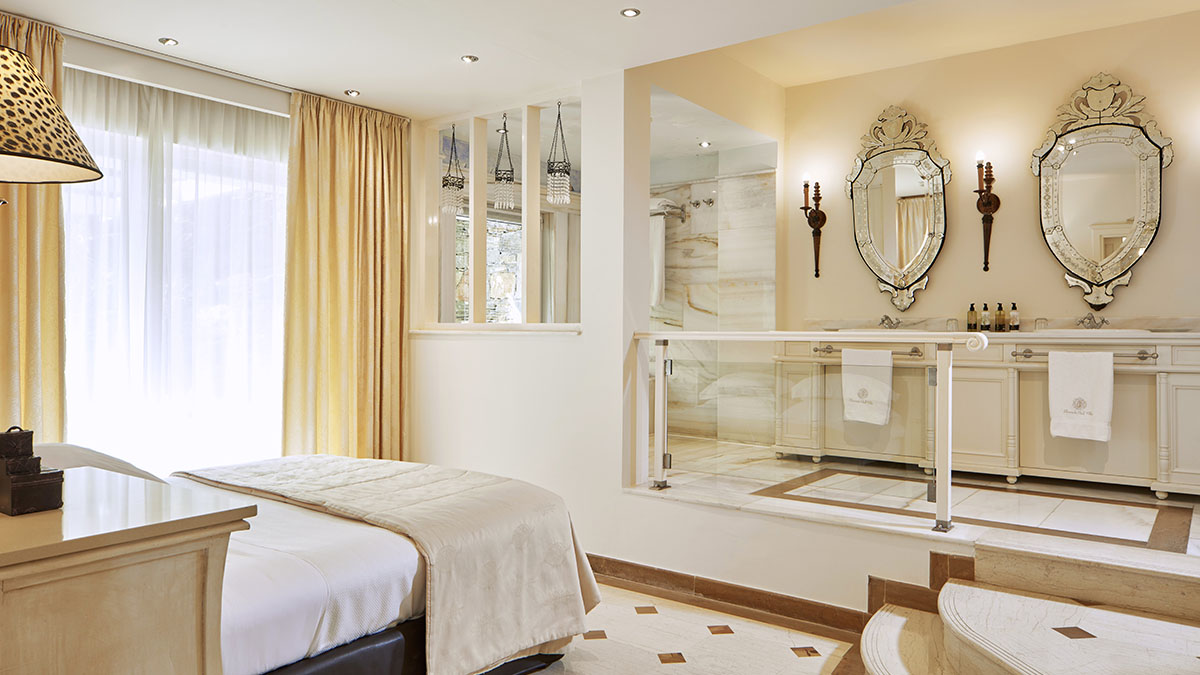 Deluxe Senior Suite 1Bedroom 